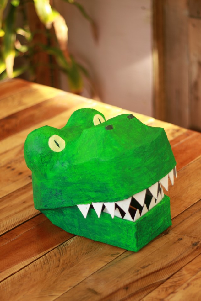 Papier Mache Dinosaur Mask : DIY dinosaur costume