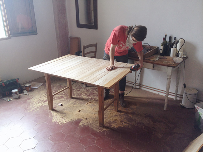 Upcycled table DIY - Upcycled Dining Table How To