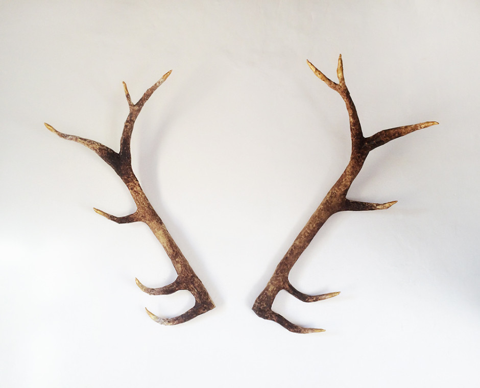 A deer antler DIY for an awesome vegan-friendly, faux taxidermy look!