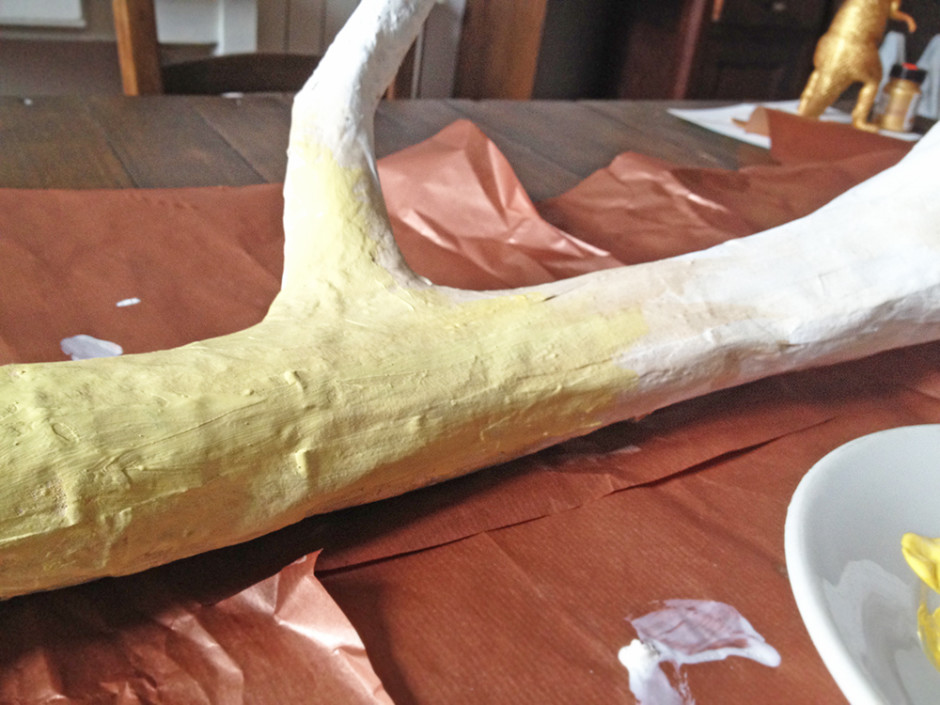 A tutorial on how to make paper mache deer antlers