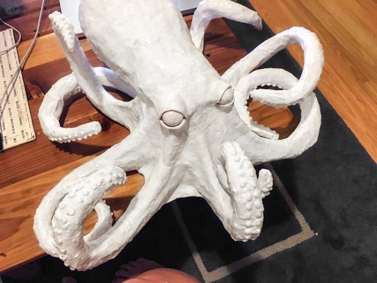 Creepy Paper Mache Octopus: Craft Tutorial